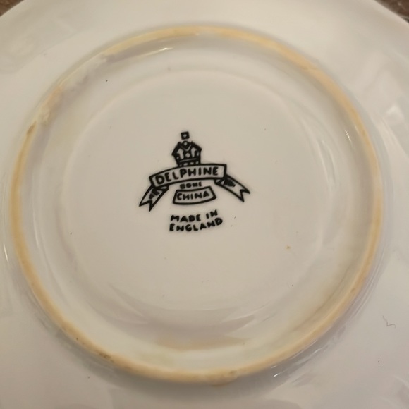 Delphine bone China from England tea cup & saucer. - Picture 4 of 8